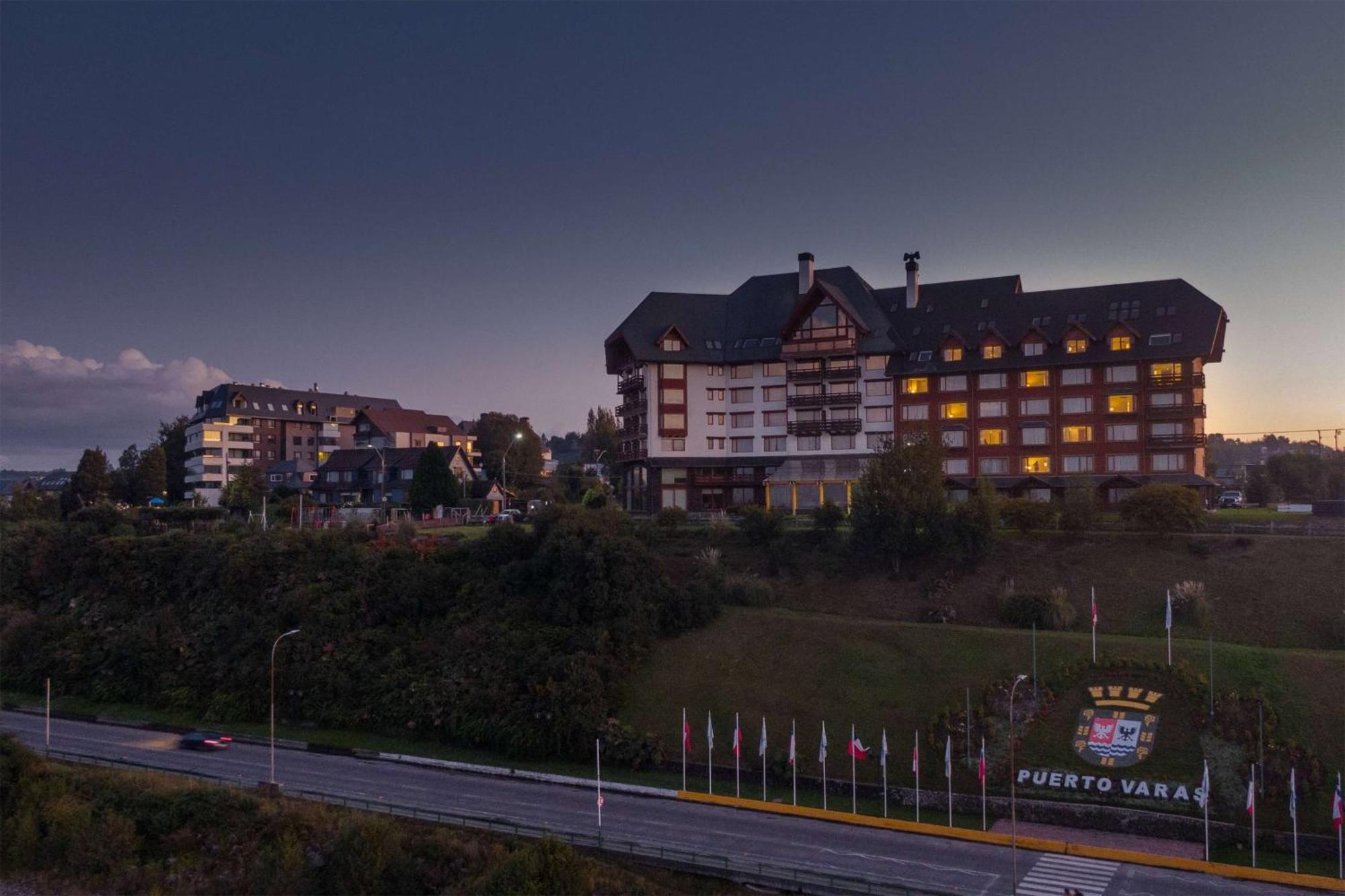Wyndham Puerto Varas Pettra Екстериор снимка Puerto Varas